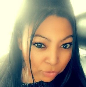 Meet your Posher, Ambar